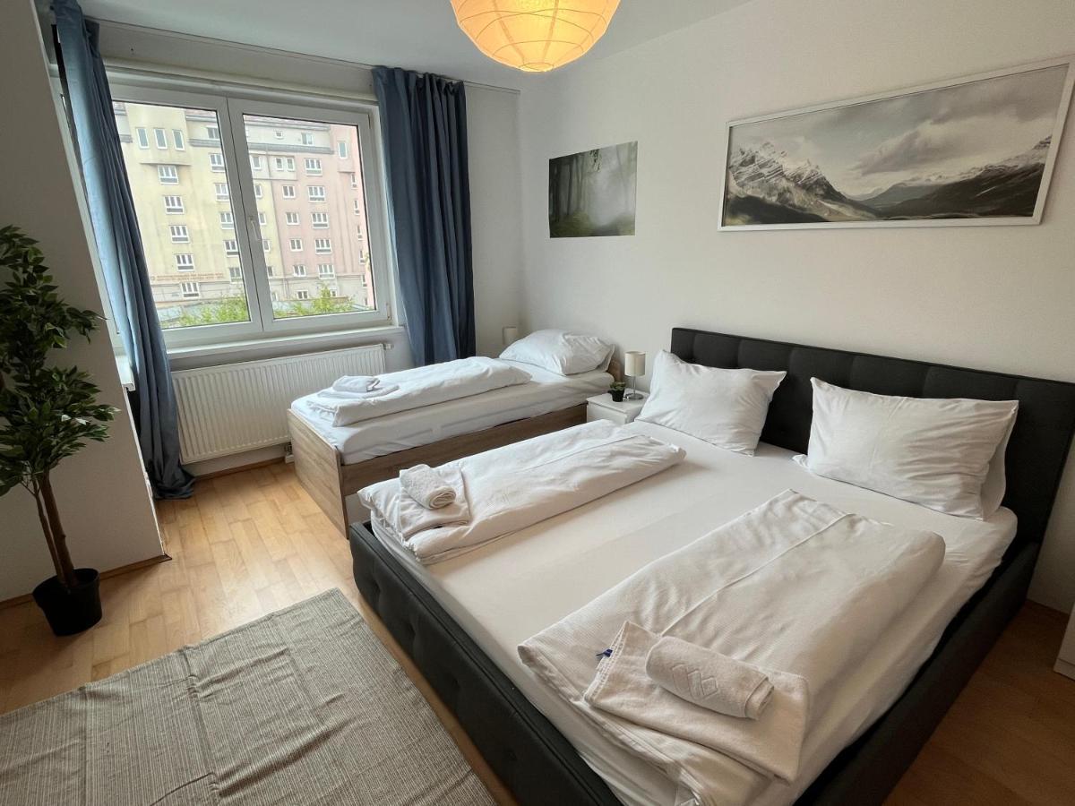 Cool Schoenbrunn Apt 2Br Vienna Exterior photo
